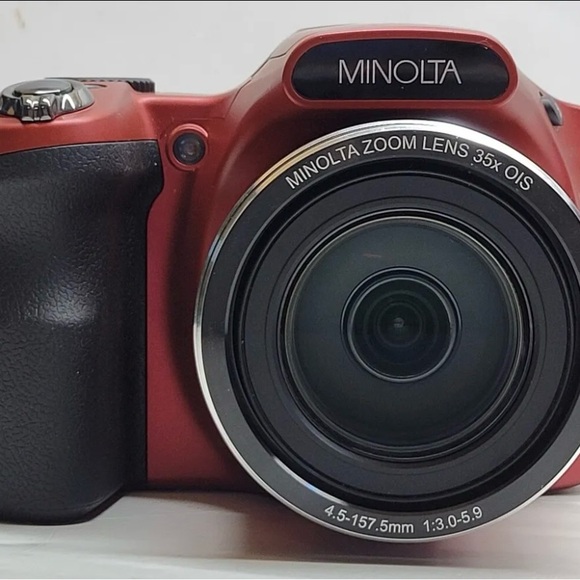 Only used once Minolta digital camera - Picture 13 of 13